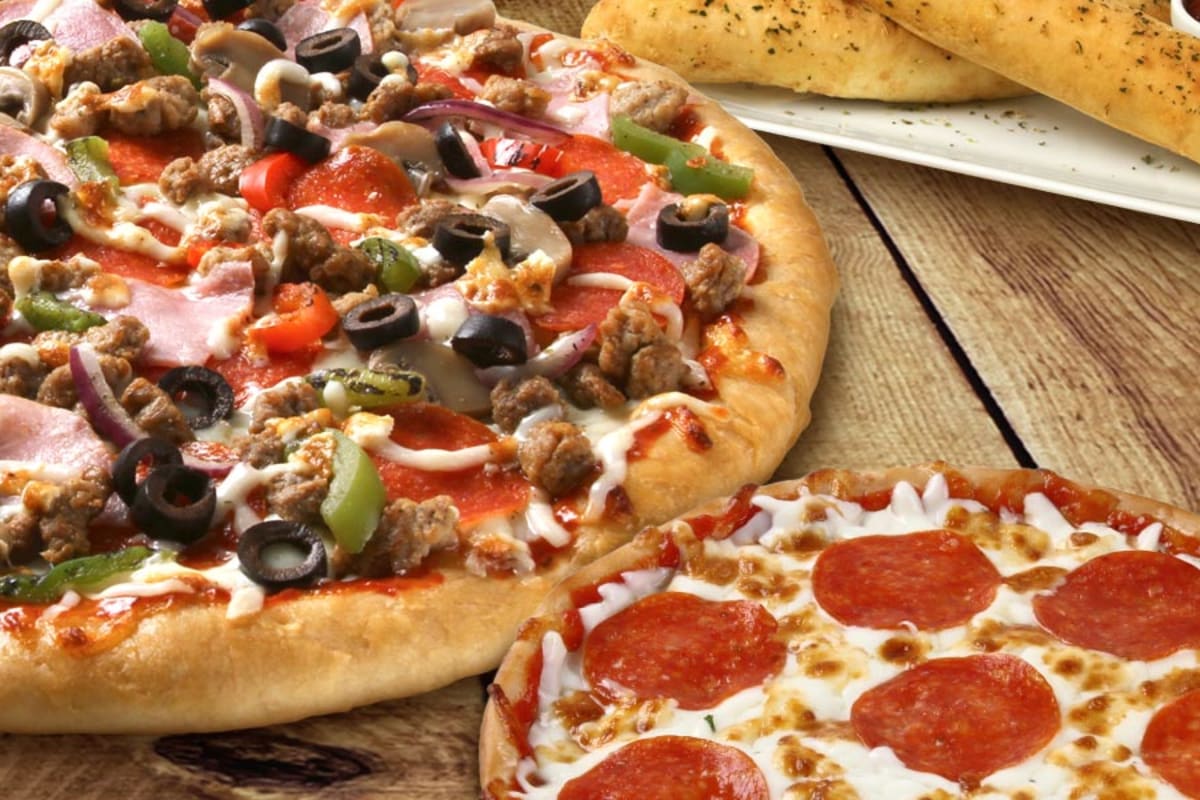 Hot store stuff pizza
