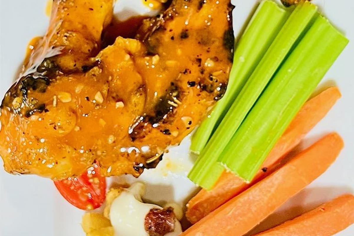 Bluffalo Wings Co. SouthSide Delivery Menu Order Online 5802