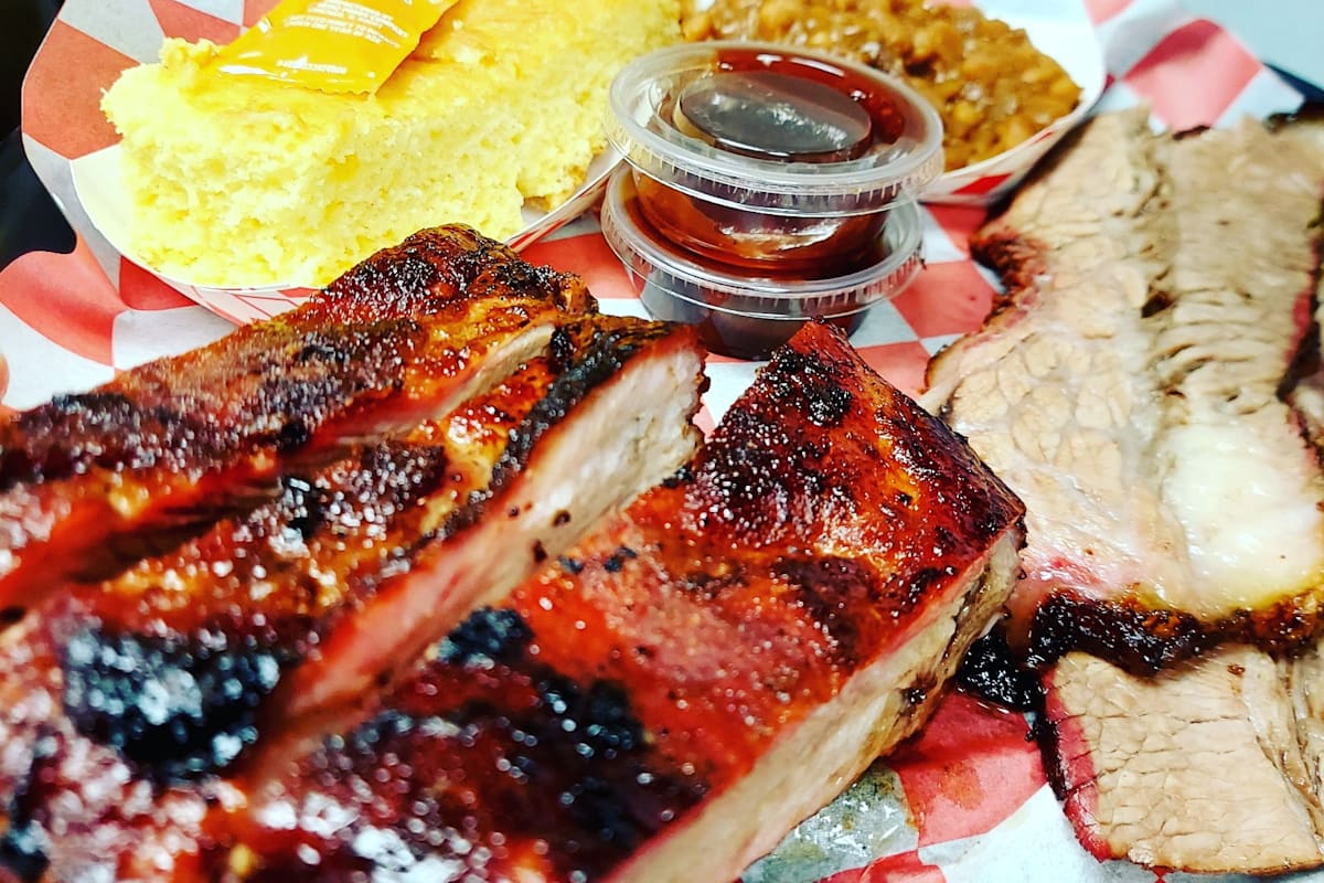 The Pit BBQ Lounge Delivery Menu Order Online 1449 Papillion Dr