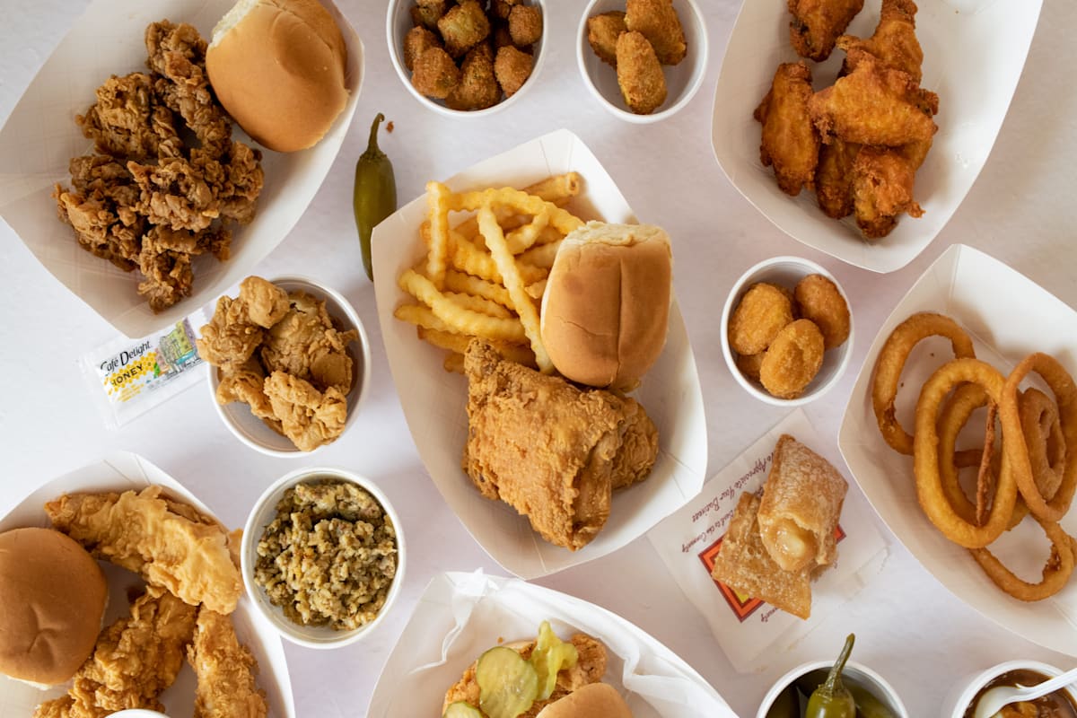 Williams Fried Chicken Delivery Menu Order Online 820 Brentwood