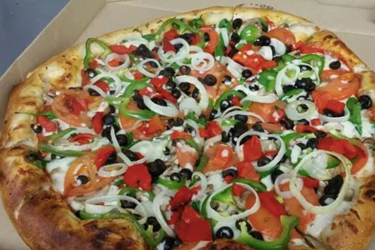 The Upper Crust Pizza Delivery Menu Order Online 3392 Saxonburg Blvd Glenshaw Grubhub