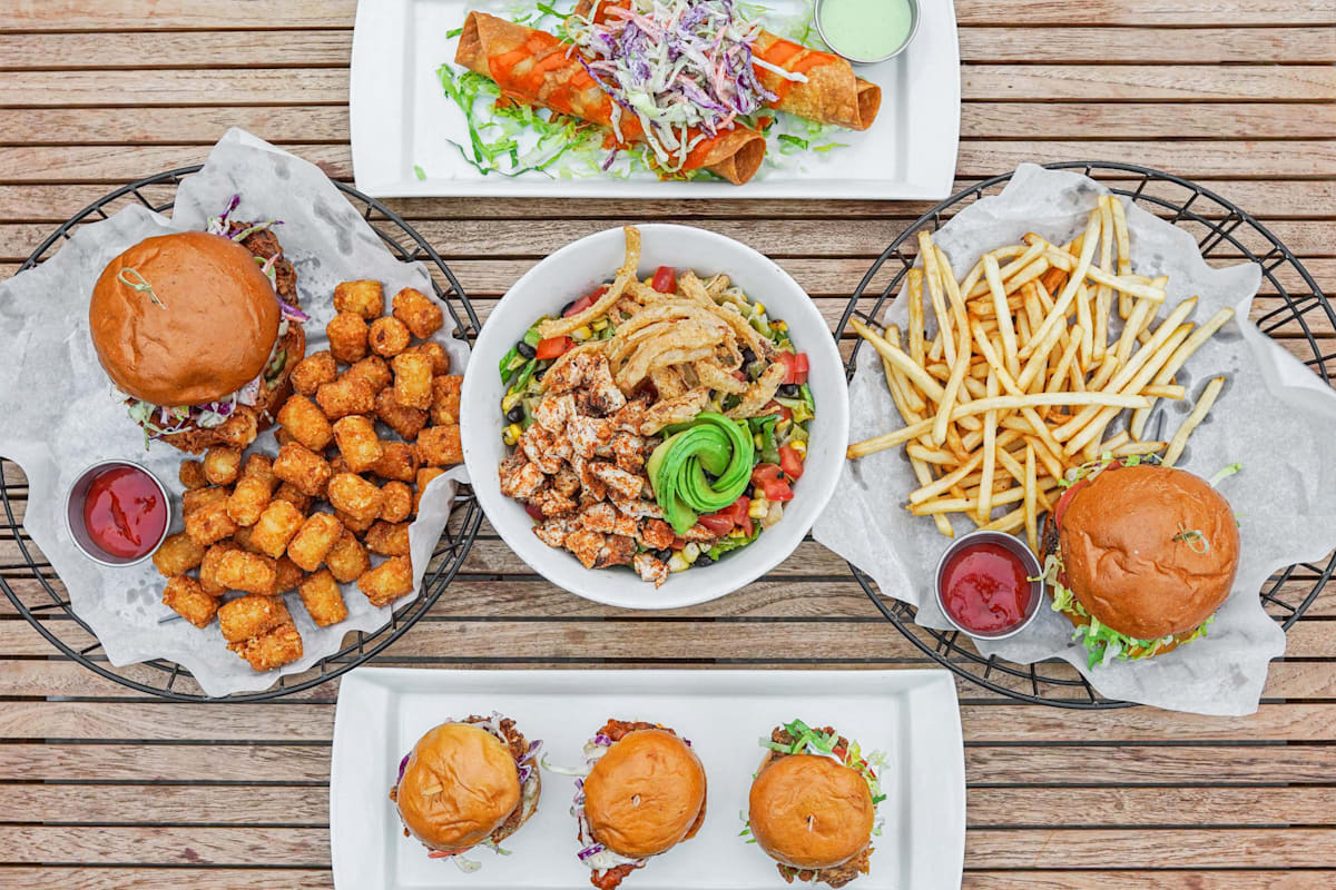 Founders Ale House Delivery Menu Order Online 8771 W Pico Blvd Los