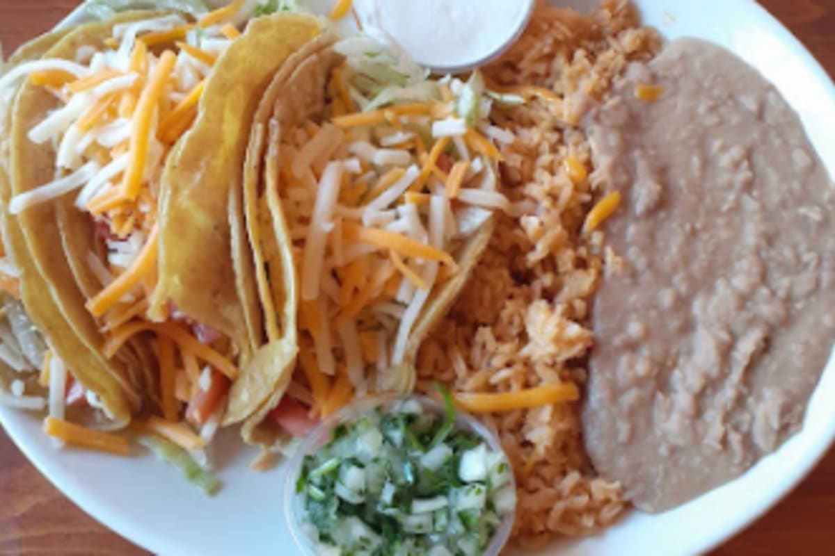 La Fuente Restaurant Delivery Menu Order Online 9155 W Bluemound Rd Milwaukee Grubhub