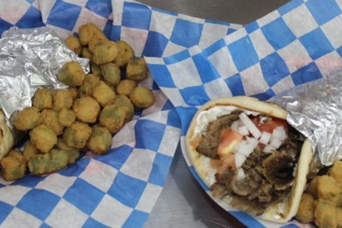 Aladdin's Cafe Delivery Menu Order Online 7025 Kingston Pike