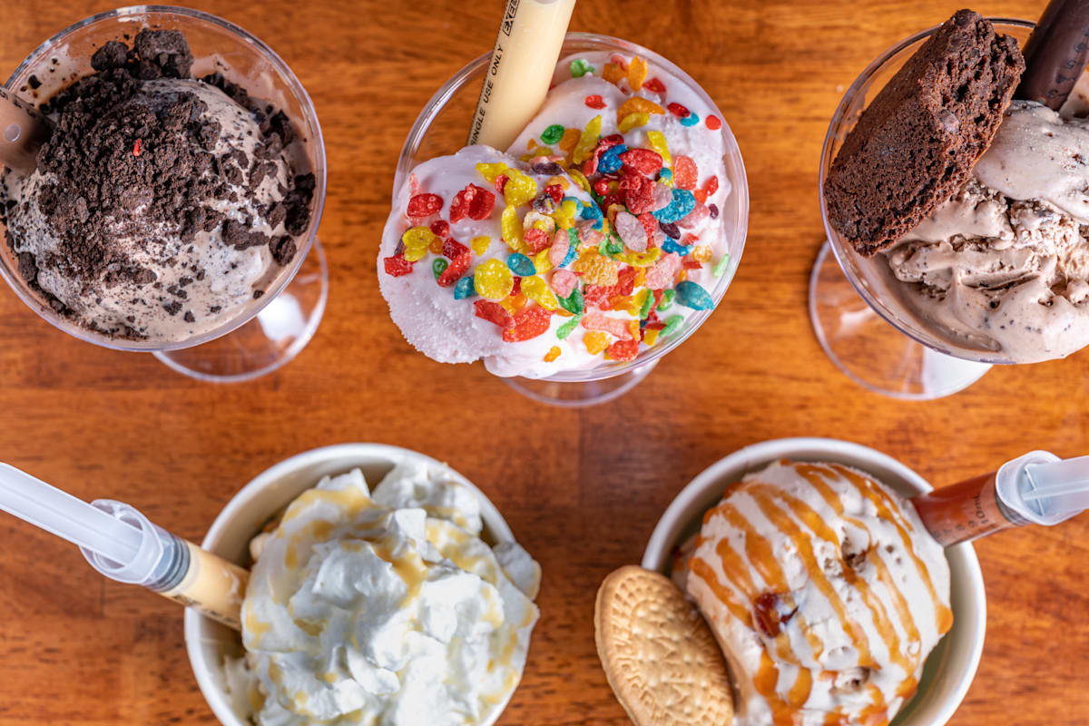 Frosty's Lab Nitrogen Yogurt & Ice Cream Delivery Menu Order Online 7329 SW 107th Ave Miami