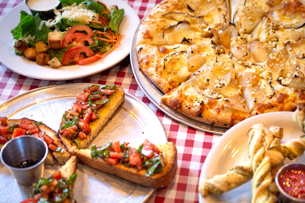 Red Boy Pizza Petaluma Delivery Menu Order Online 401 Kenilworth Dr