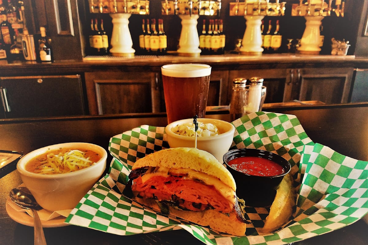 Blarney Stone Pub Sioux Falls Delivery Menu Order Online 333 S