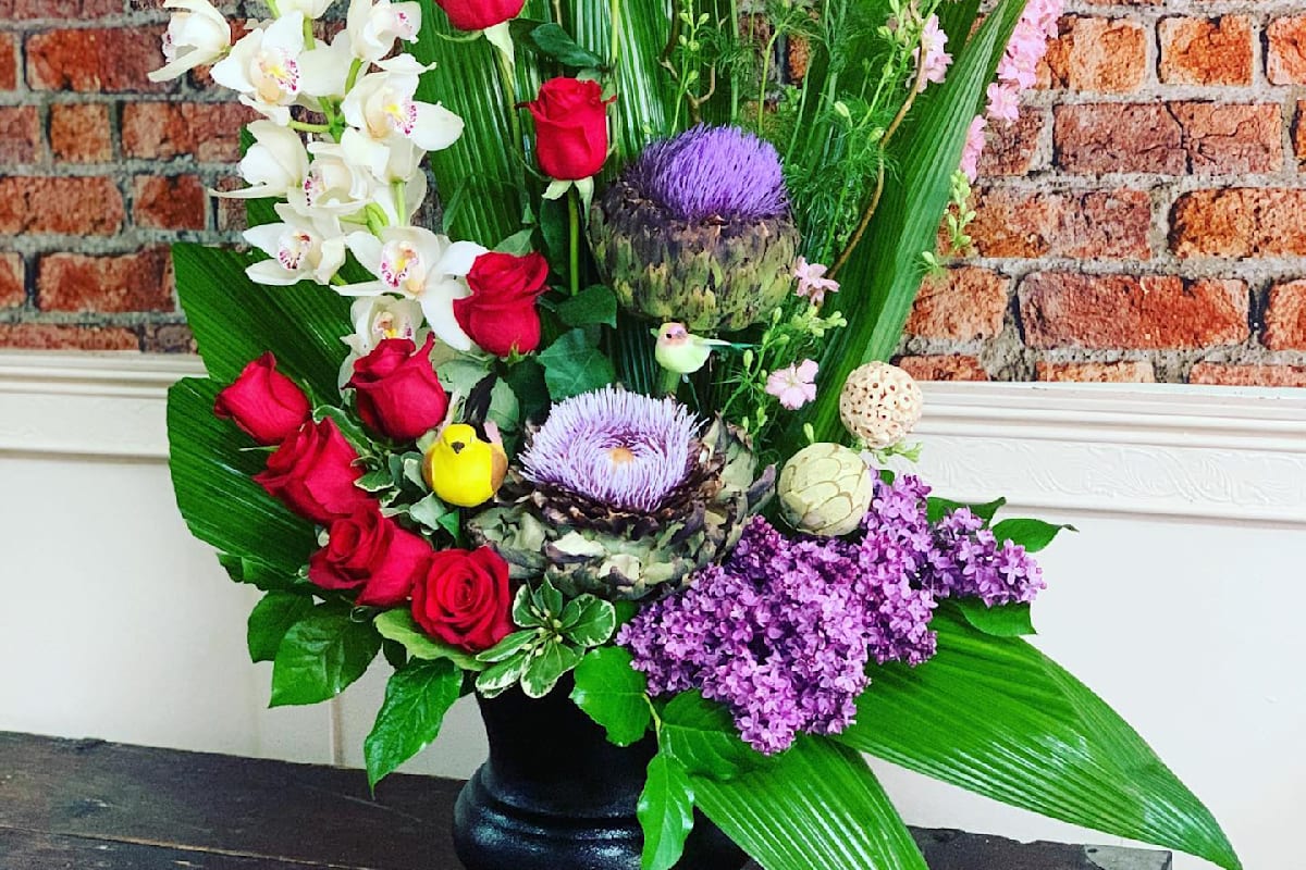 Sisters Boutique flowers and things Delivery Menu Order Online 19419 Soledad Canyon Road