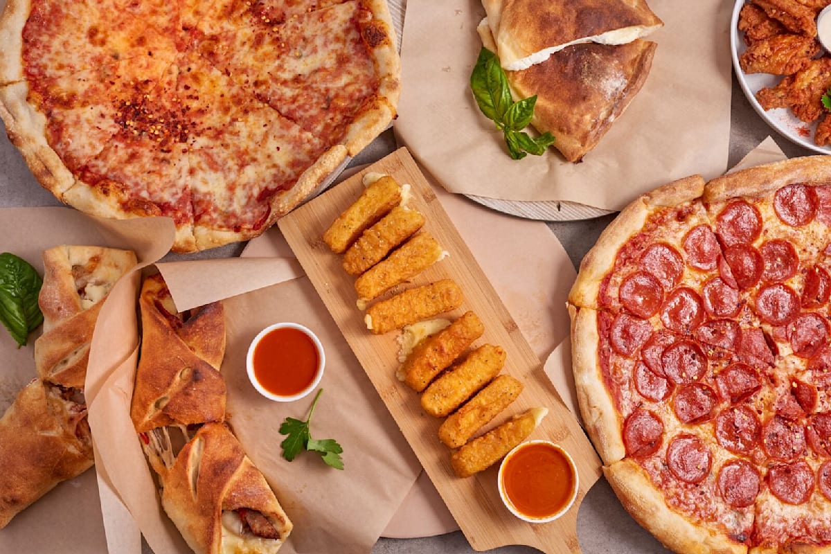 Kings Pizza Delivery Menu Order Online 1688 E 16th St Brooklyn Grubhub