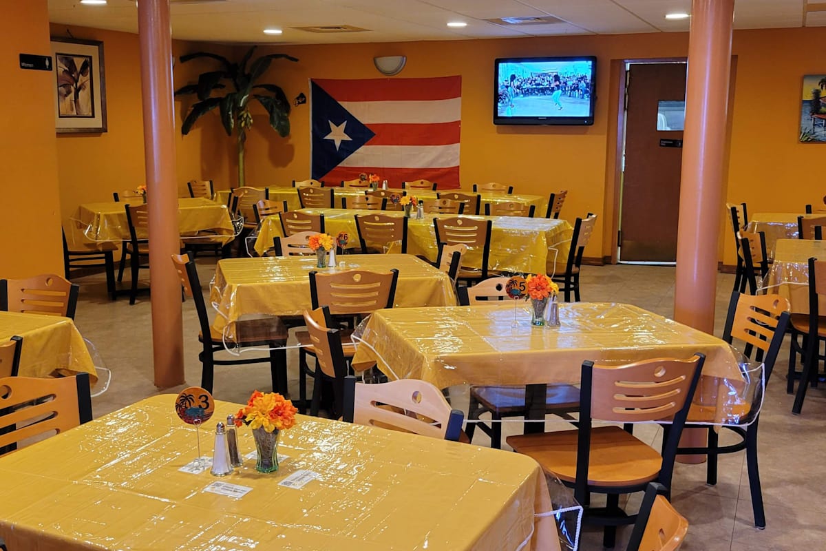 Anastacia's Restaurant & Bar Delivery Menu Order Online 1535 N 6th