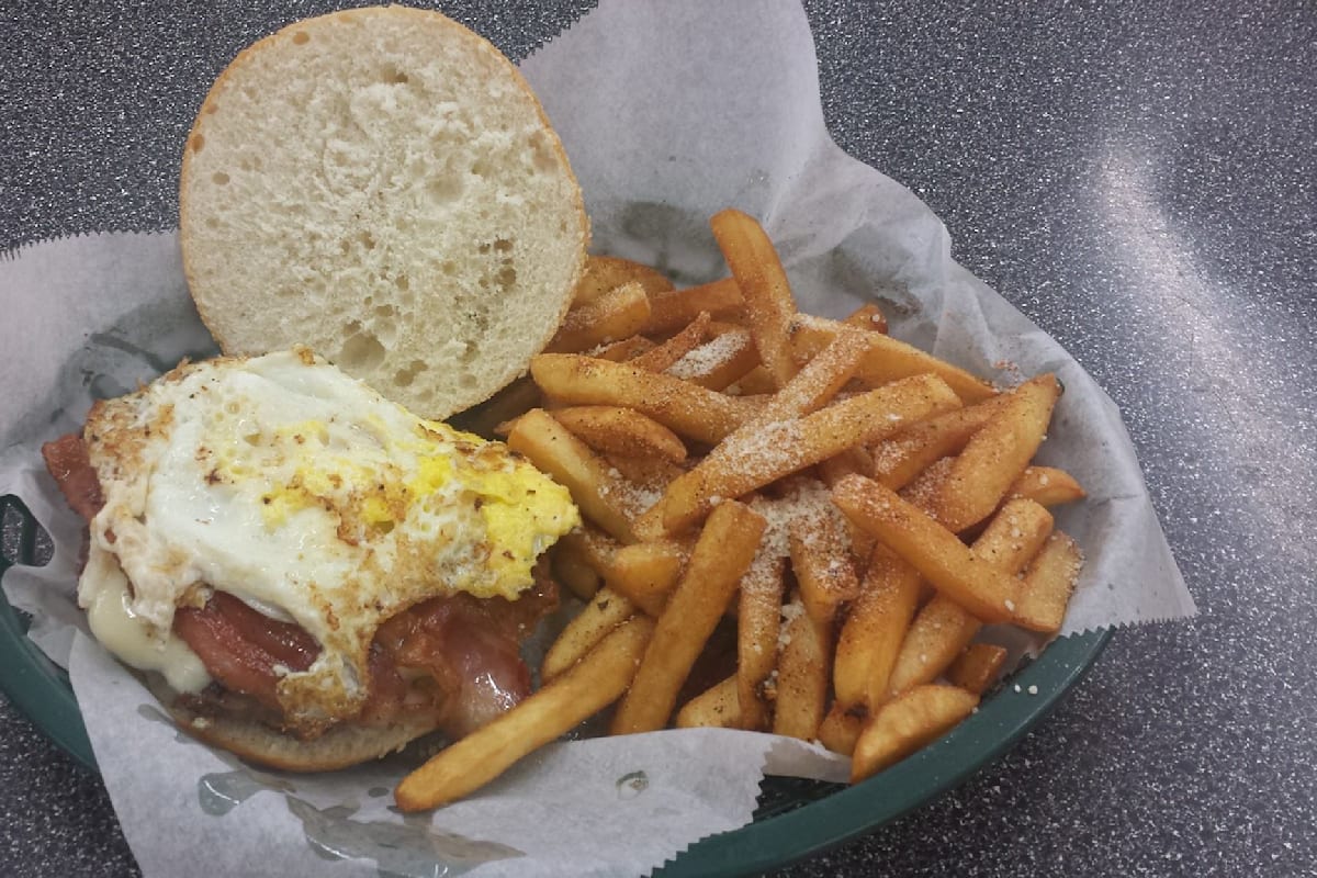 Joe's Pizza Delivery Menu Order Online 5031 Bristol Emilie Road