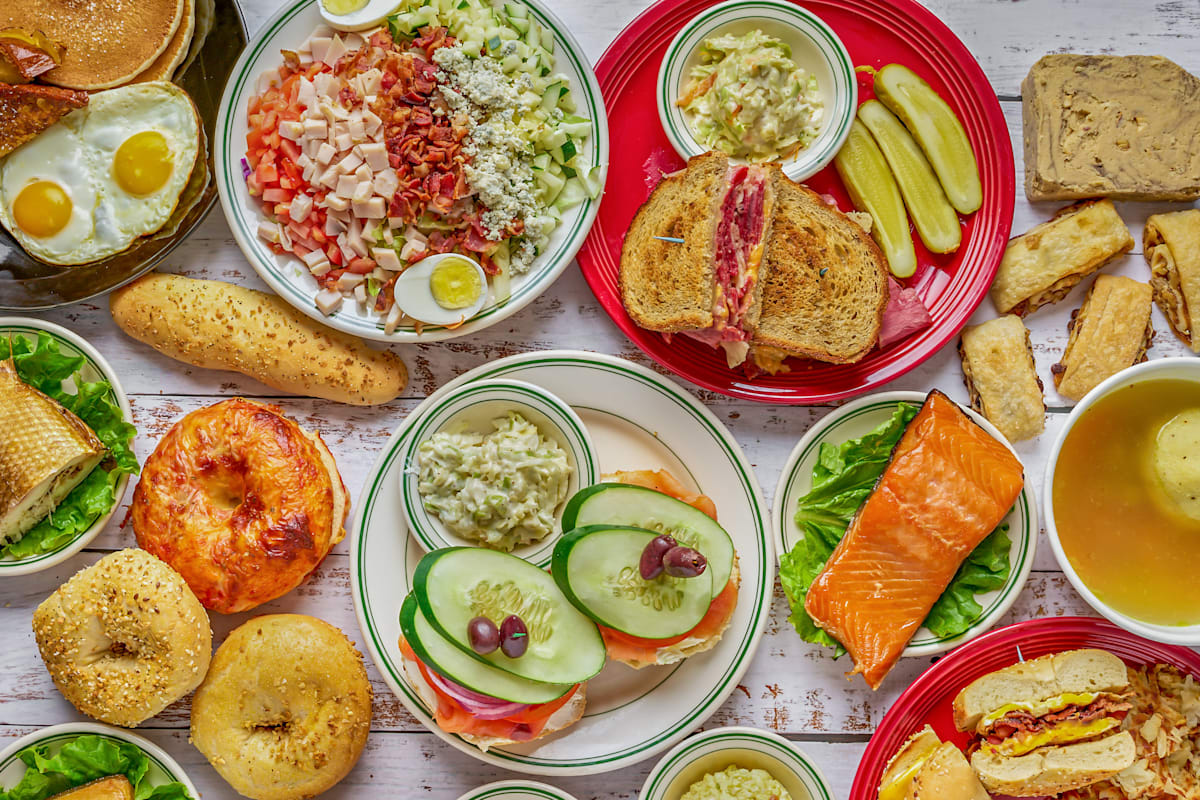 Chicago Bagel And Bialy Delivery Menu Order Online 260 S Milwaukee