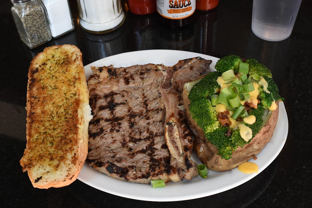Ronny s Steak House Delivery Menu Order Online 100 W Randolph