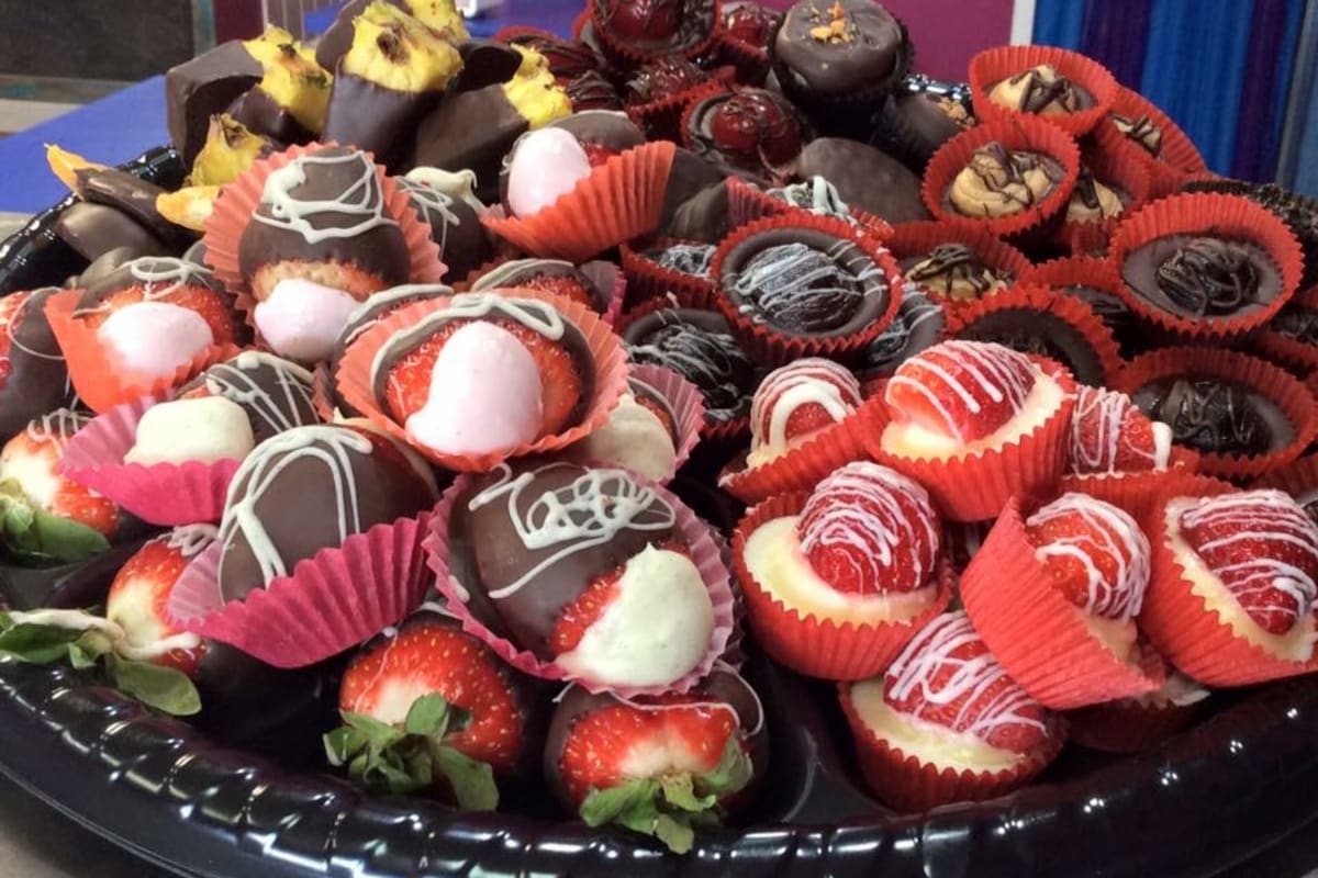 Devour Desserts Delivery Menu Order Online 671 Bridgeton Pike Mantua Township Grubhub