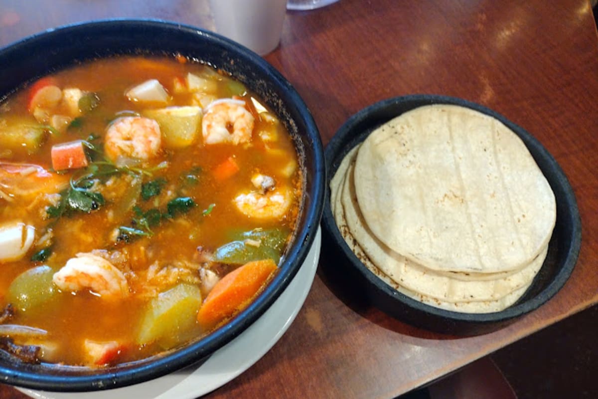 Los Molcajetes Restaurant Delivery Menu Order Online 2500 Brundage