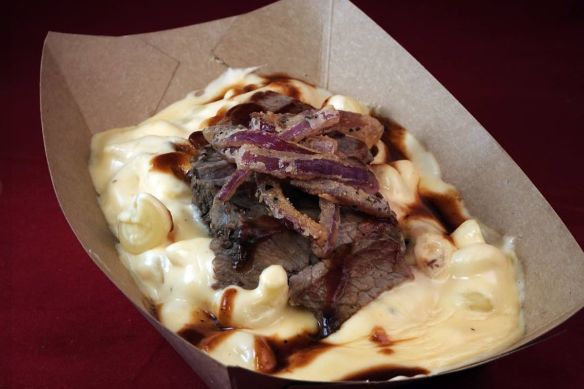 Redwood Patty Wagon Delivery Menu Order Online 319 E Court St Flint