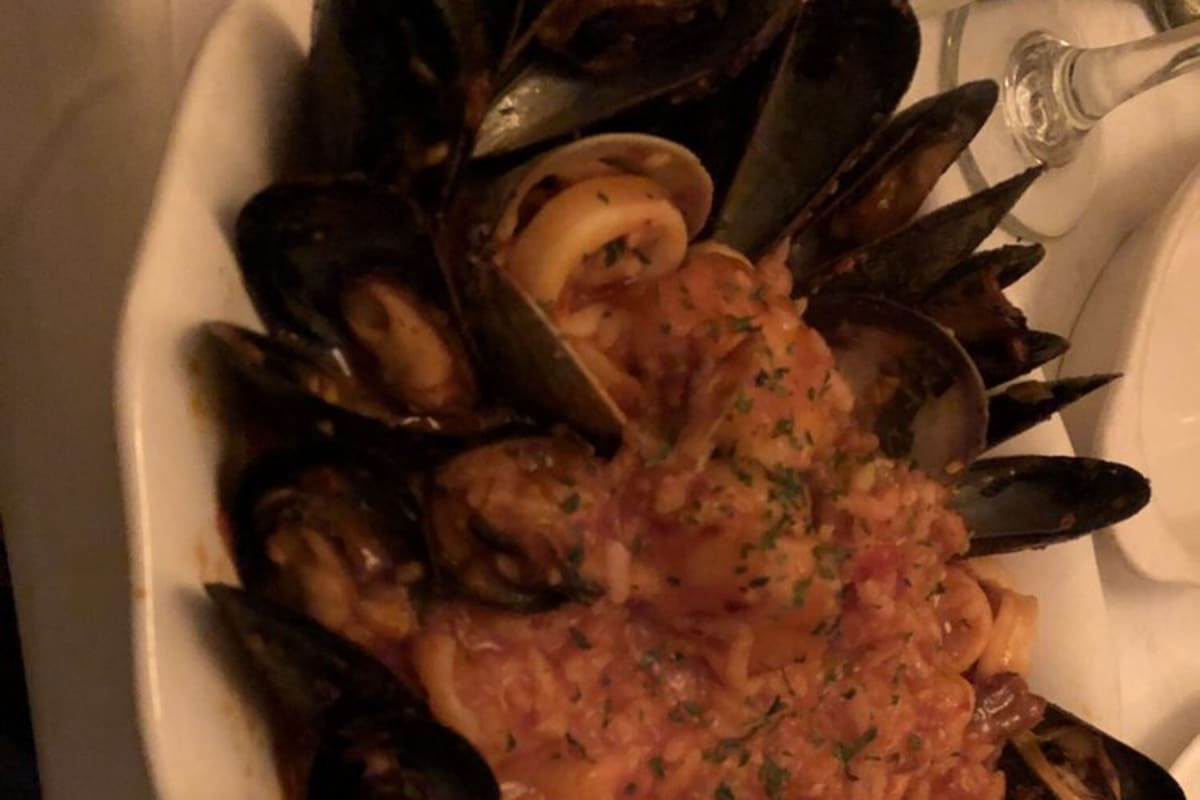 Antique Table Delivery Menu Order Online 19 Crest Avenue Winthrop