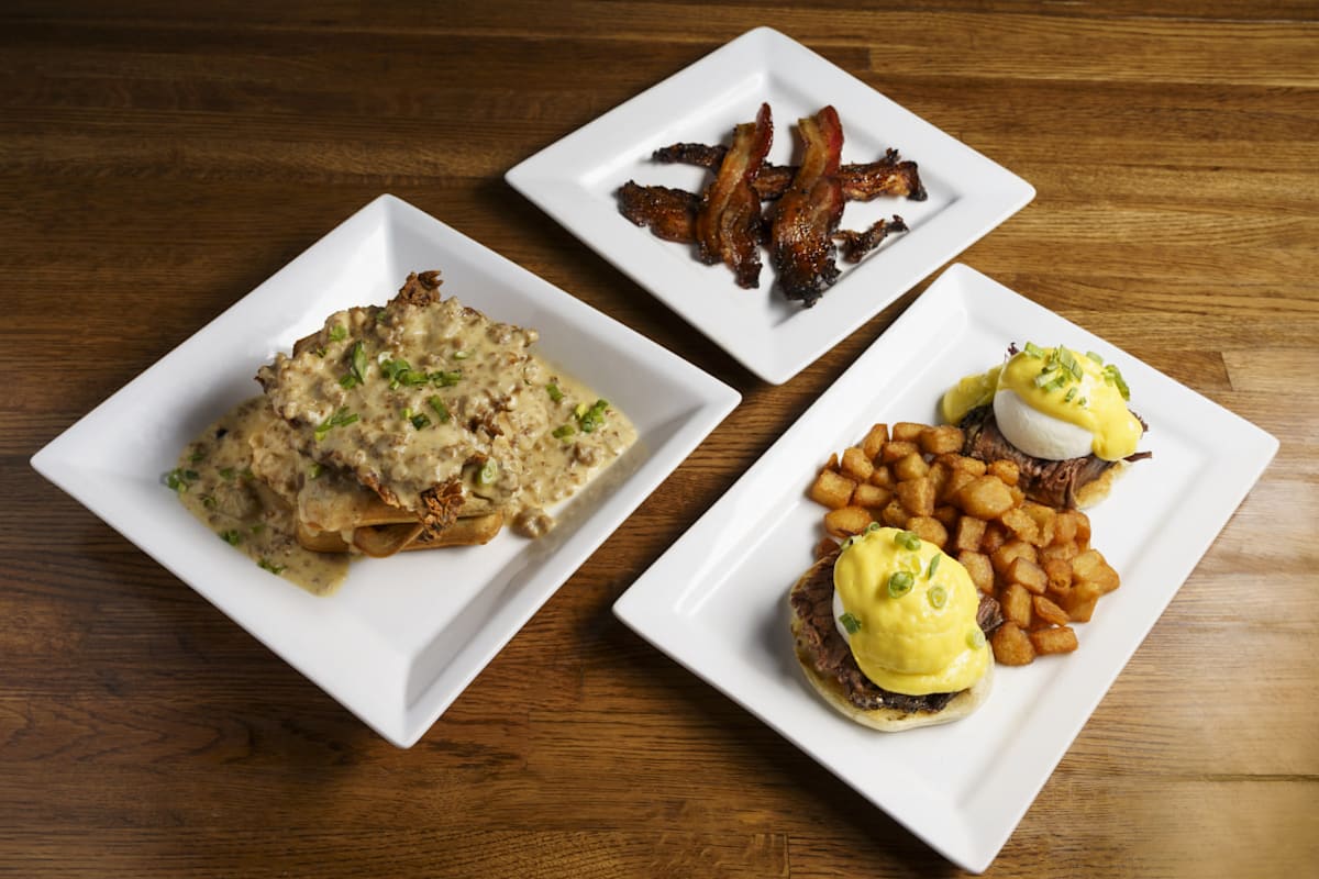 4 Corners Tavern Delivery Menu Order Online 8250 Champions Gate