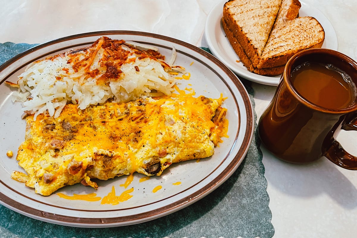 Golden Basket Restaurant Delivery Menu Order Online 1350 Military