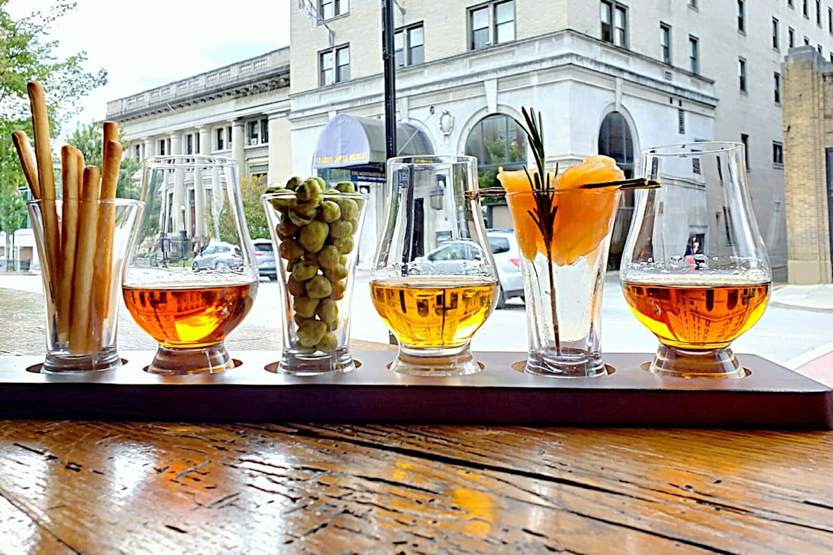 Iron Horse Tavern Downtown Delivery Menu Order Online 140 High