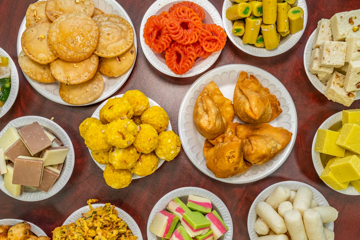 Royal Sweets & Fast Food Delivery Menu Order Online 8600 N