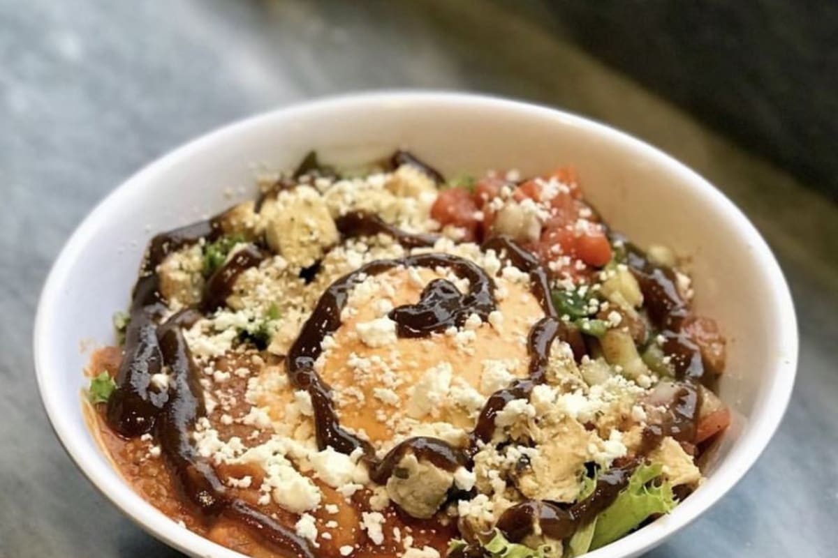 Eons Greek Meals NYC: Original Flavors, Fascinating Environment