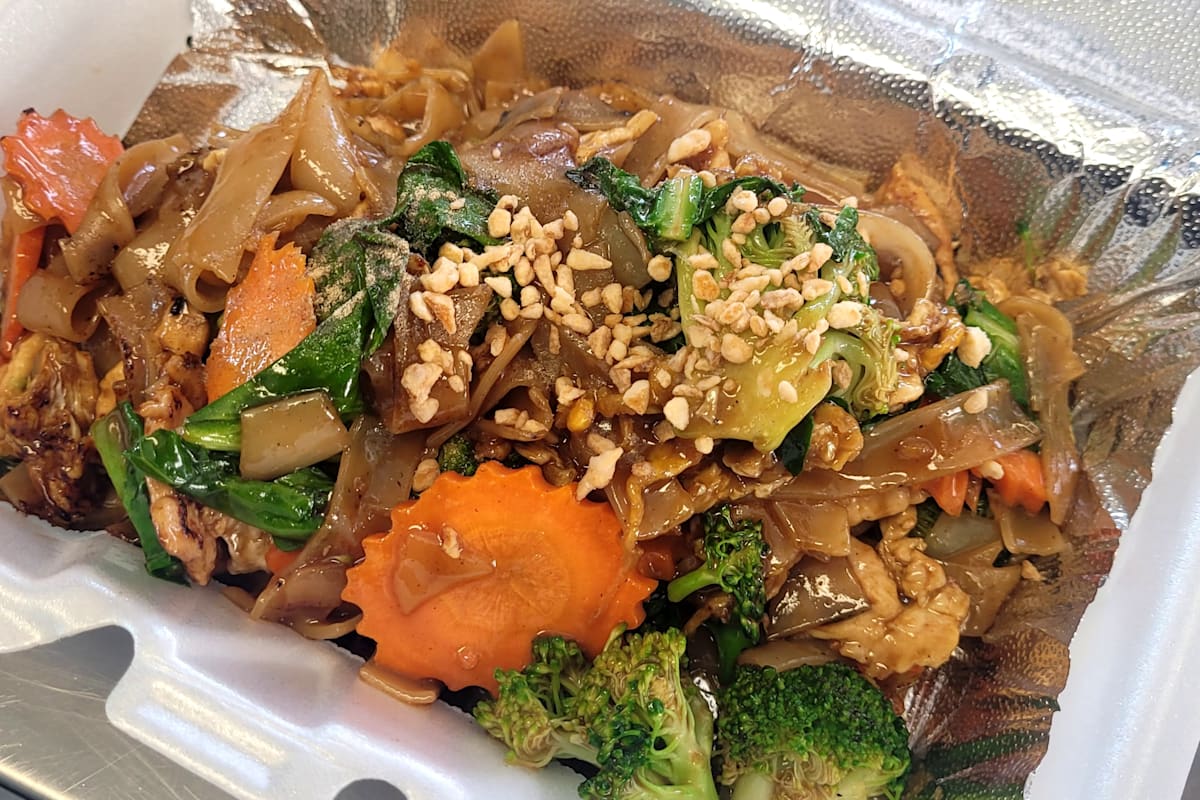 Thai Meals Pensacola: A Culinary Adventure via Original Flavors