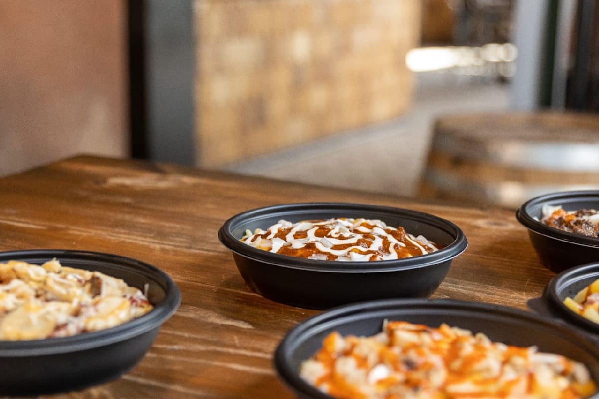 Roni's Mac Bar Delivery Menu | Order Online | 711 University Drive