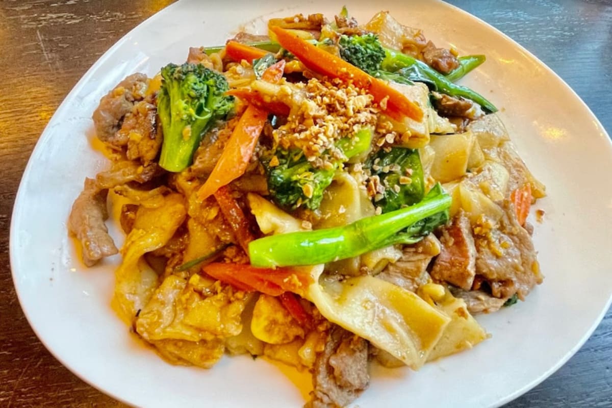 Thai Pho Ewa Delivery Menu Order Online 911121 Keaunui Dr Ewa