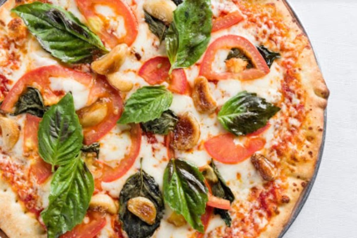 Pizza Artista Delivery Menu Order Online 5409 Johnston St Lafayette