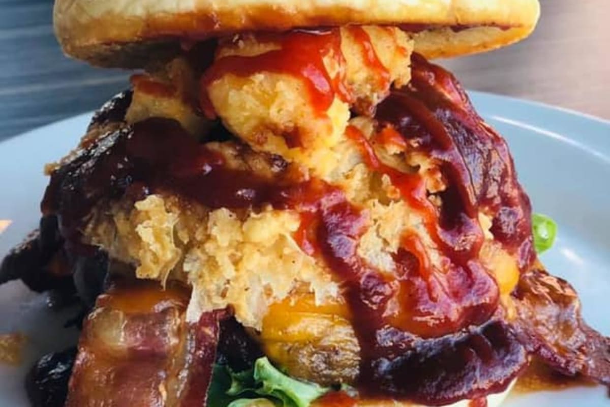 Caddy's Kitchen and Cocktails Delivery Menu Order Online 103 W