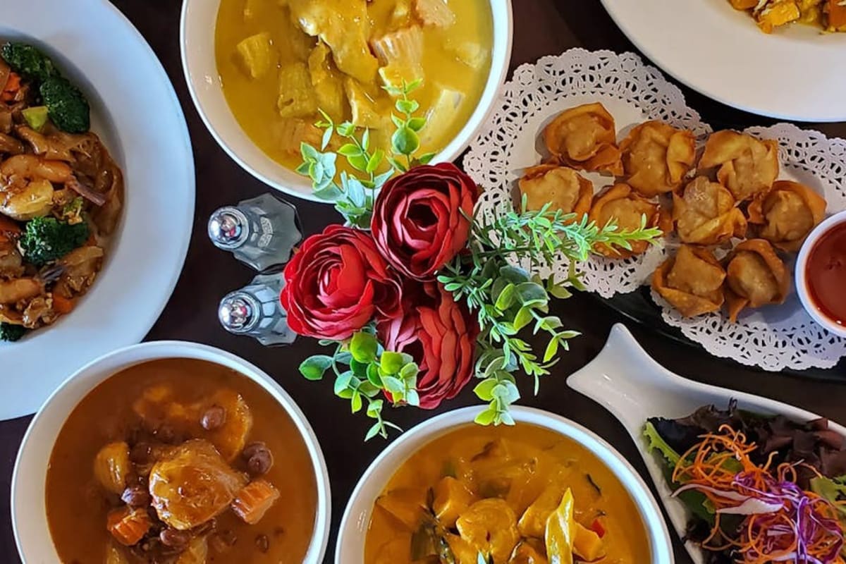 Jasmine Thai Restaurant In Ventura Delivery Menu Order Online 1145 S Victoria Ave Ventura