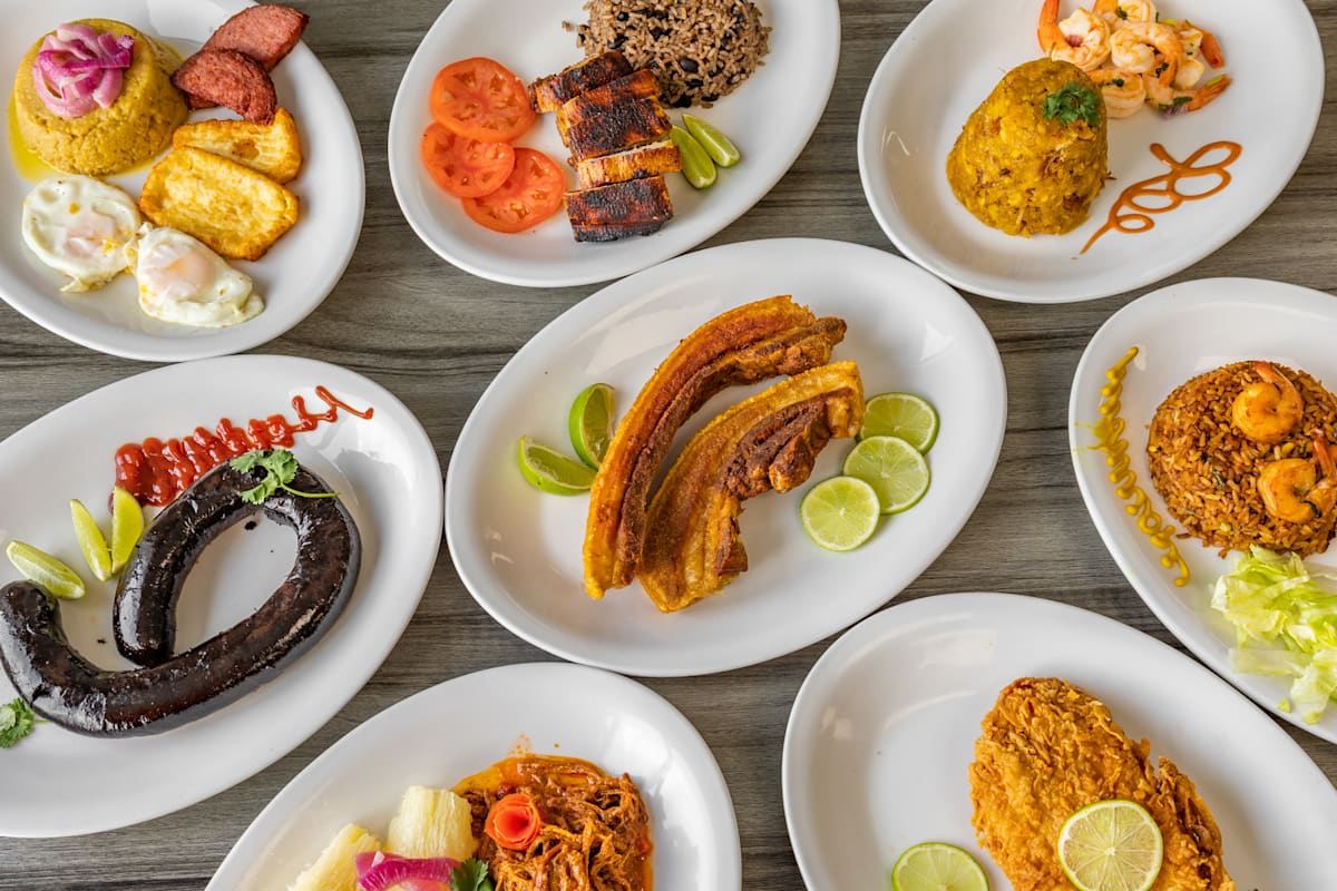 Lechonera Saint Cloud Delivery Menu Order Online 4577 E Irlo