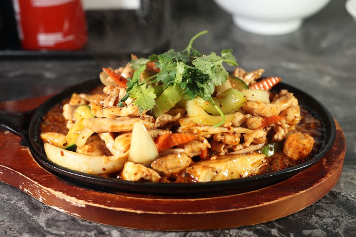 Pho House Delivery Menu Order Online 5300 Fountains Dr NE Cedar