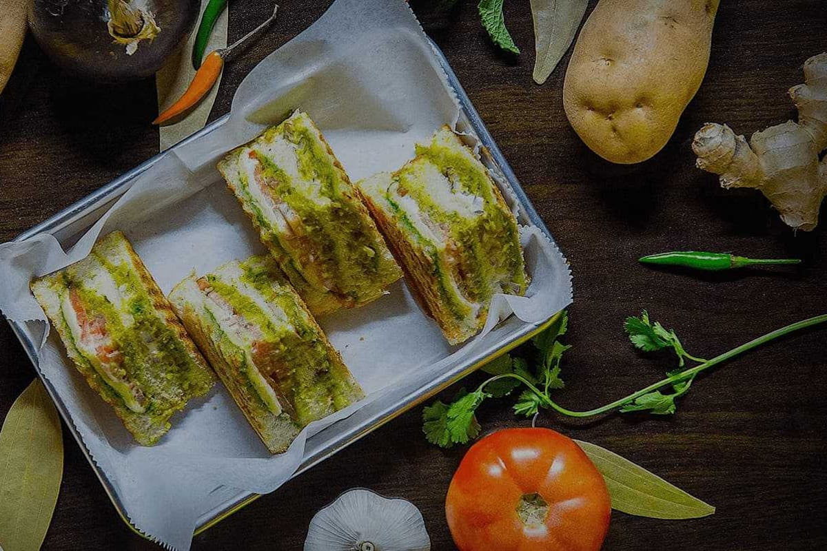 Eggholic - Indian Veg & Egg Street Food Delivery Menu | Order Online