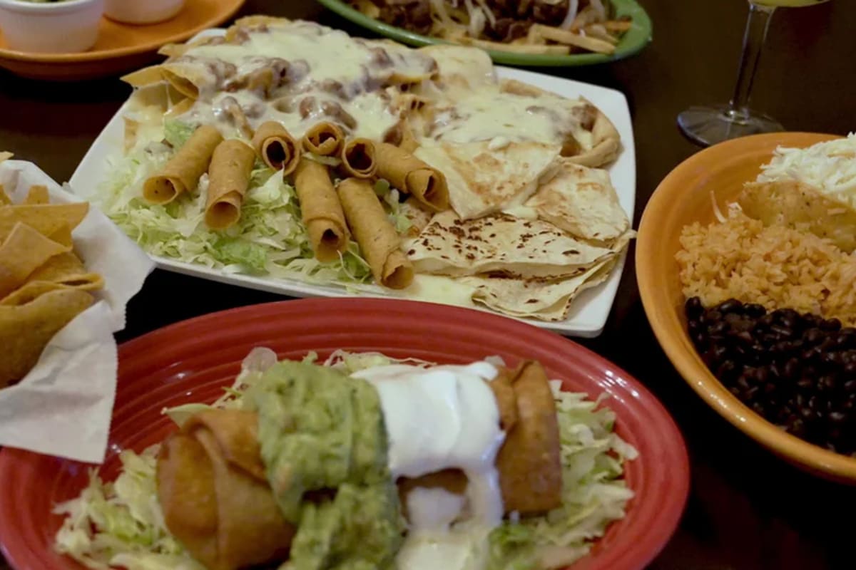 Los Panchos Restaurant Delivery Menu Order Online 232 Golf Club