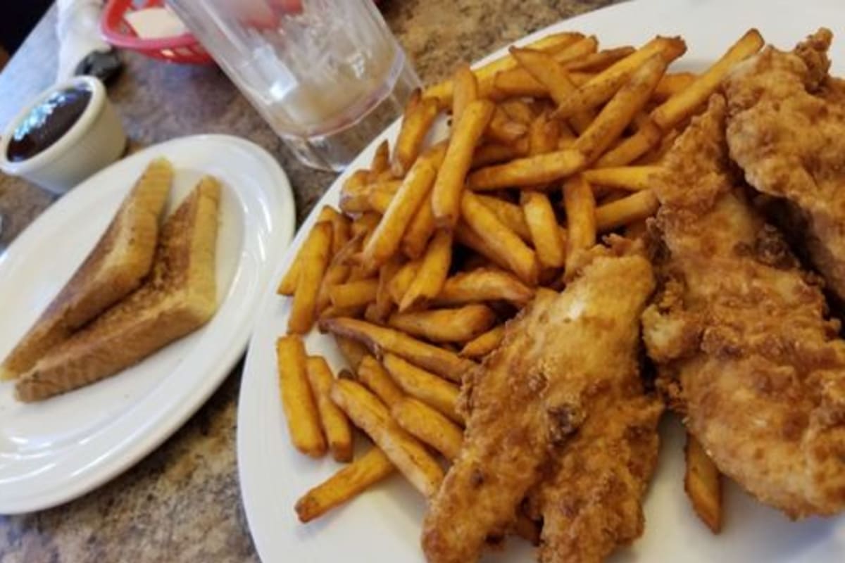Wee Willie's Delivery Menu | Order Online | 4618 W Richland Plaza Dr