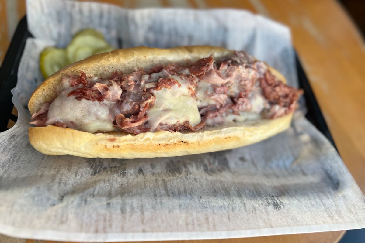 Queens Bar Detroit Delivery Menu Order Online 35 E Grand River Ave