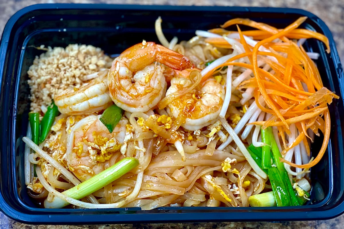 Thai food riverside