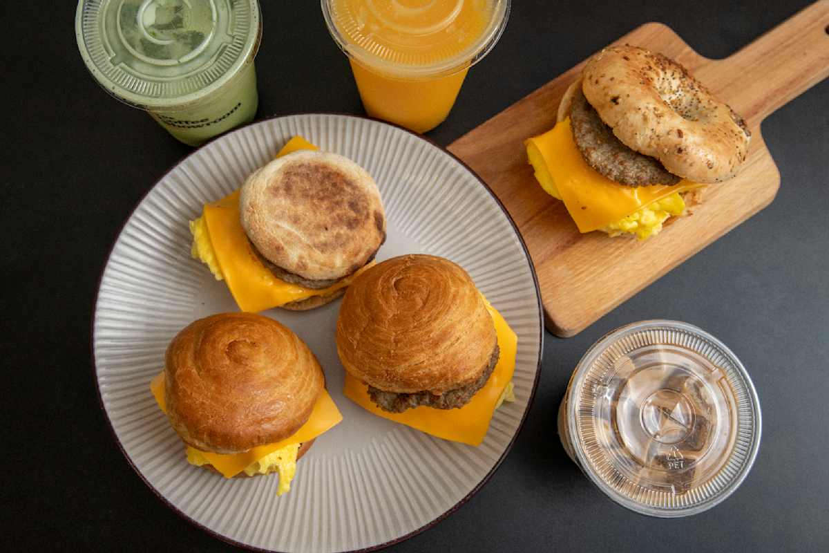 The Breakfast House Delivery Menu Order Online 1900 Northeast Miami