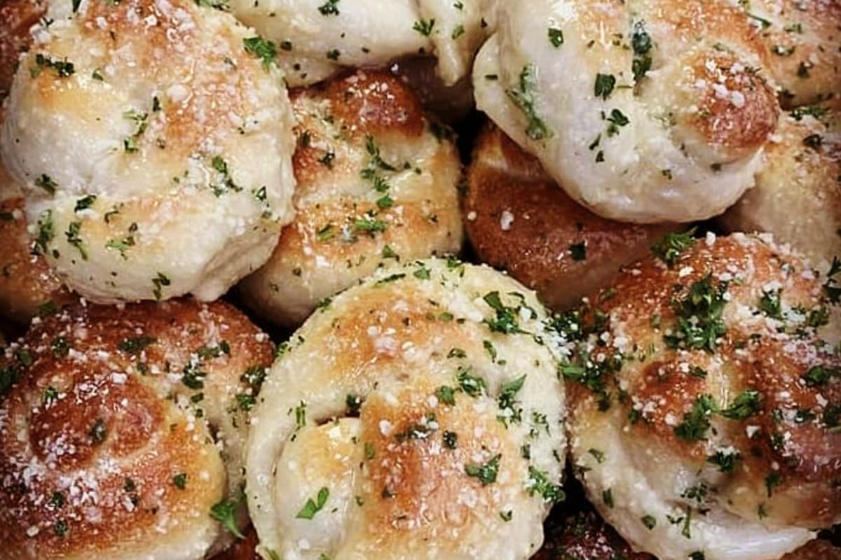 Pepperoni's East Hampton, NY Restaurant Menu + Delivery Seamless