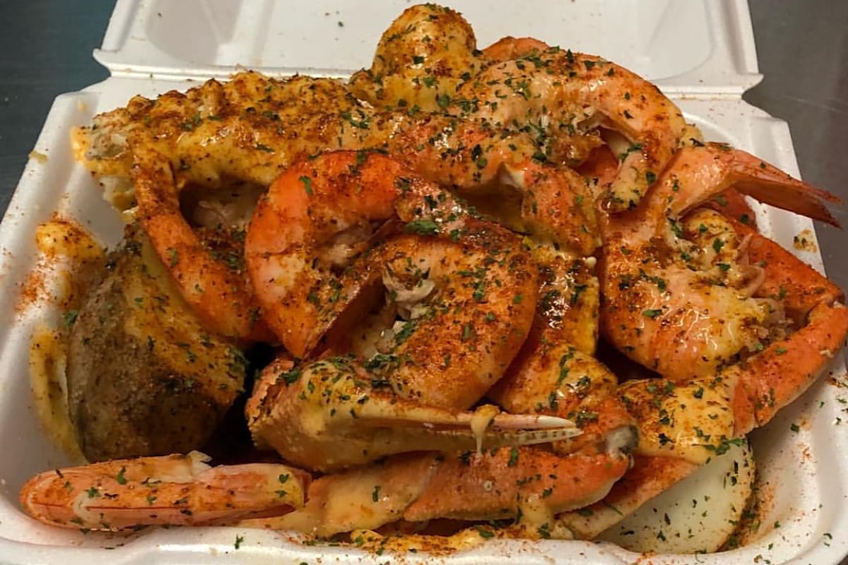 Crab Shack King A Touch Of Soul Delivery Menu Order Online 47 Oak