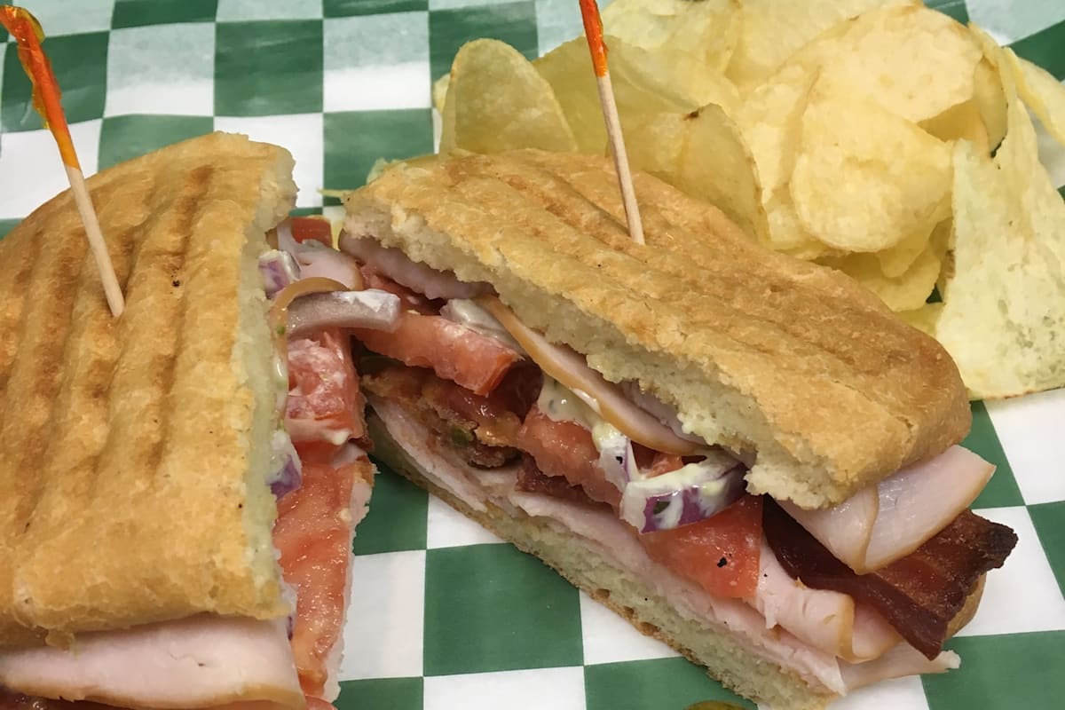 Frosty Frog Creamery & Cafe Delivery Menu Order Online 6205 Hickory Flat Hwy 112 Canton