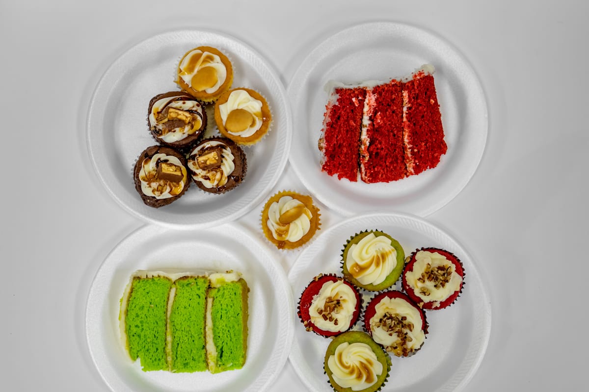 Cakes By Keon Delivery Menu Order Online 2630 Rainbow Way Decatur