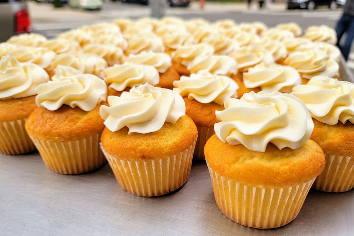Buttercream dream bakery in west York serves coffee and boozy cupcakes