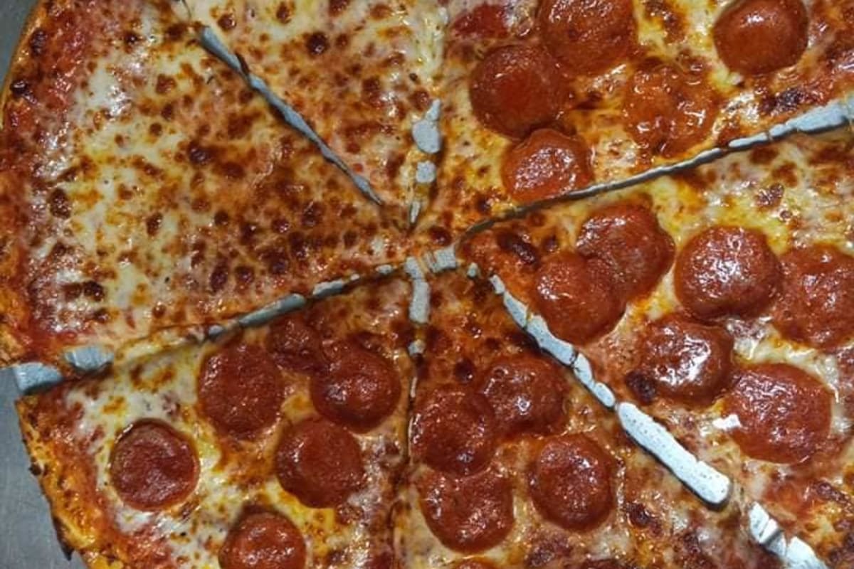 Home Run Pizza Delivery Menu Order Online 9523 Artesia Blvd