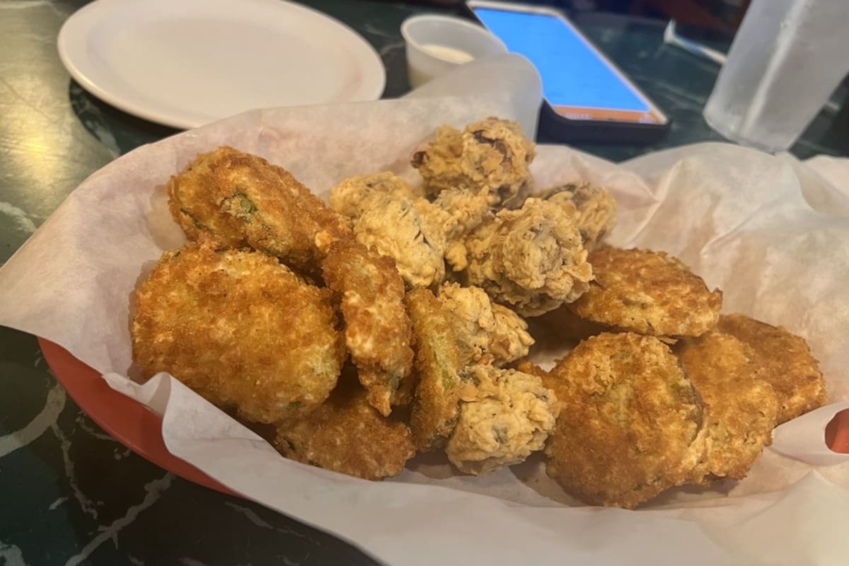 The Whistle Stop Cafe Delivery Menu Order Online 11133 Interstate