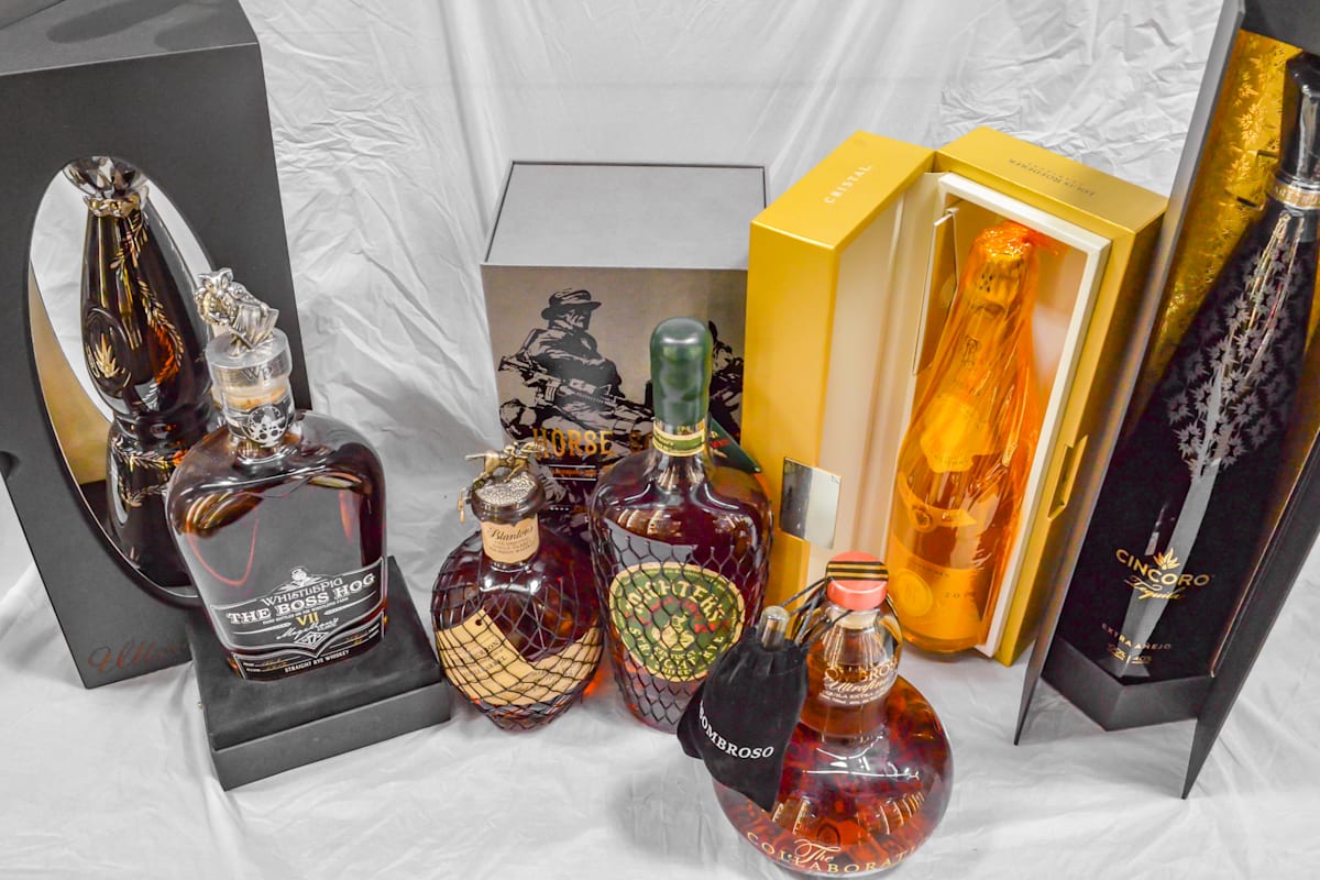 Hennessy X.X.O. Cognac Hors D'Age (1000 mL), Food & Drinks, Alcoholic  Beverages on Carousell