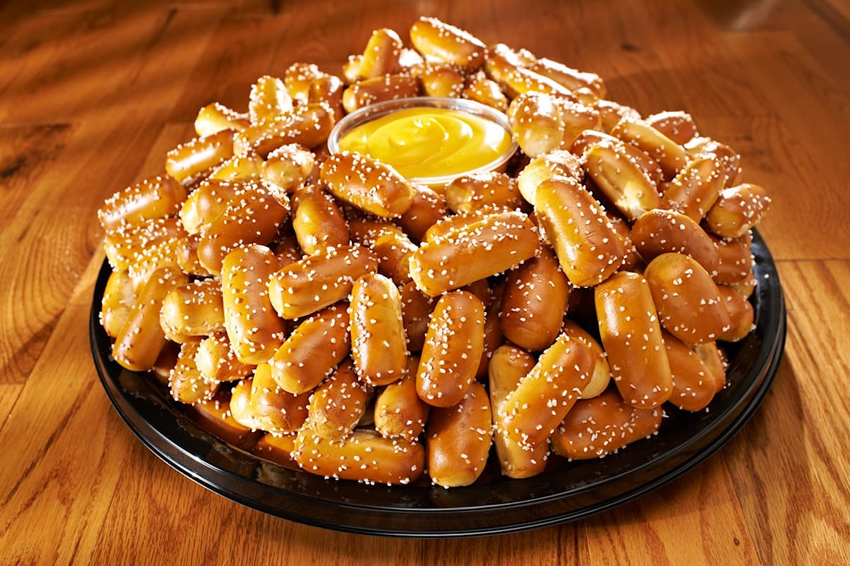 Philly pretzel factory hot sale menu