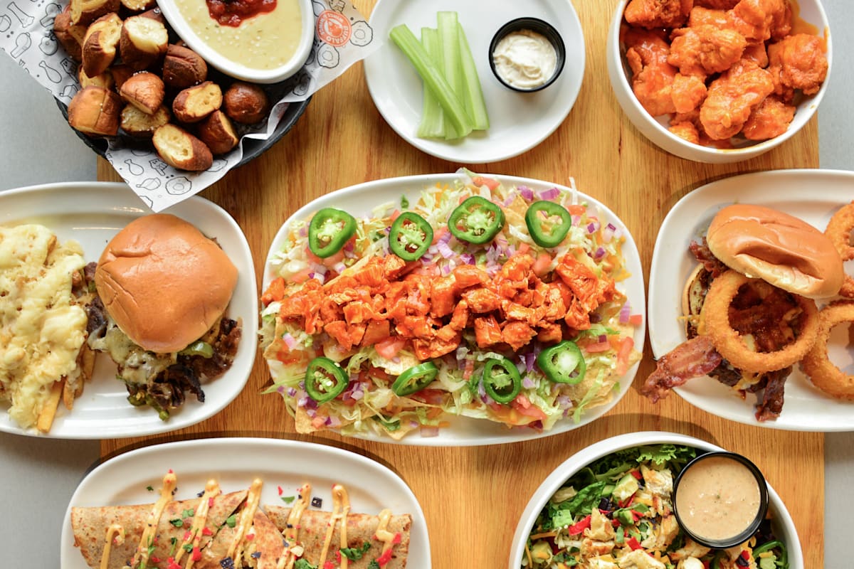 Buffalo Wings & Rings Delivery Menu Order Online 989 E Ash St Piqua